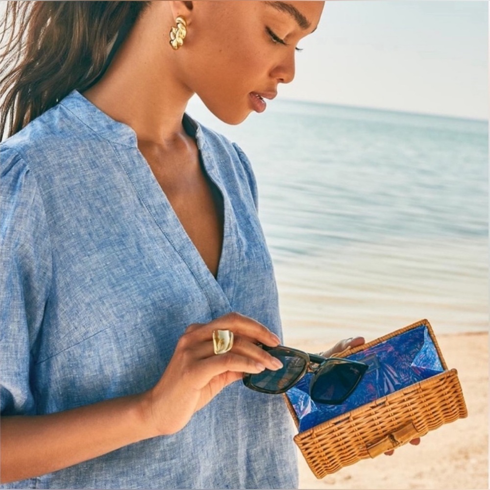 Lilly Pulitzer Wicker Sunglass Phone Clutch Case Boca Blue It's a Saila… - Picture 2 of 9